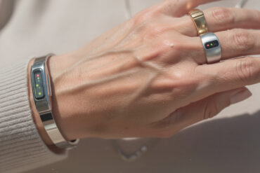 découvrez les bijoux connectés alliant élégance et technologie, leurs fonctionnalités innovantes pour rester stylé tout en restant connecté au quotidien.