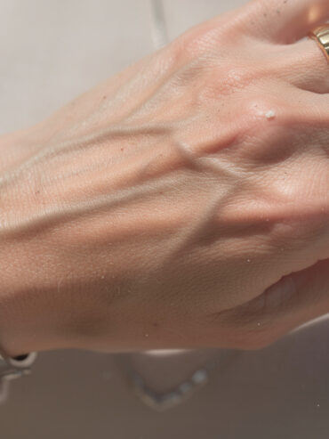 découvrez les bijoux connectés alliant élégance et technologie, leurs fonctionnalités innovantes pour rester stylé tout en restant connecté au quotidien.