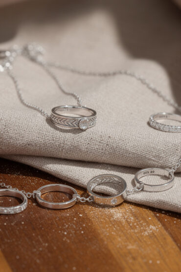 découvrez pourquoi les bijoux en argent 925 sont la meilleure qualité à privilégier, alliant pureté, durabilité et élégance pour sublimer votre style au quotidien.