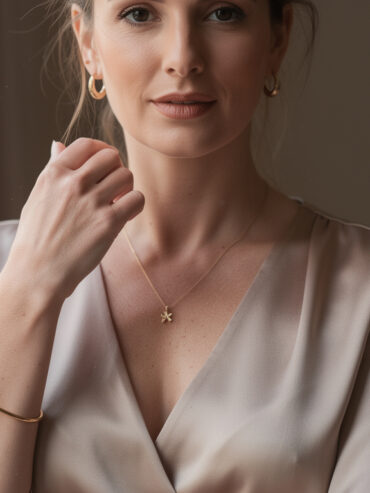 découvrez comment assortir vos bijoux pour créer un look chic et élégant en toutes occasions. conseils et astuces pour sublimer votre style avec harmonie.