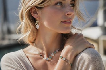 explorez les dernières tendances des bijoux fantaisie ikita et ajoutez une touche d'élégance et de style à votre look cette saison.