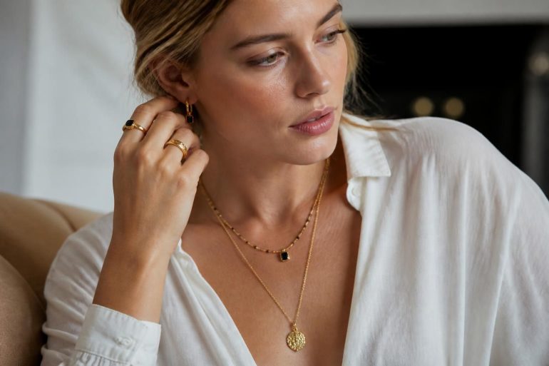 explorez les tendances bijoux zag 2024 et trouvez les pièces incontournables pour sublimer votre style avec élégance et originalité.