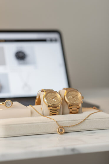 découvrez pourquoi histoire d'or est une bijouterie en ligne appréciée pour ses bijoux élégants et montres de qualité. lisez notre avis positif pour faire le bon choix.