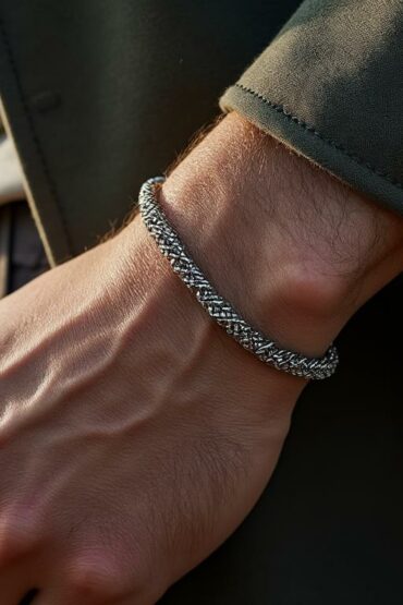 découvrez pourquoi les joncs minimalistes séduisent toutes les générations : élégance intemporelle, simplicité moderne et polyvalence pour sublimer chaque style en toute occasion.