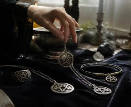 découvrez les bijoux pentacle, alliant symboles mystiques et élégance intemporelle pour sublimer votre style avec une touche spirituelle unique.