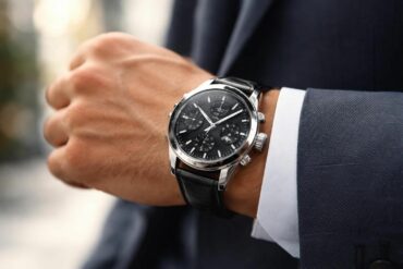 découvrez comment porter une montre allie fonctionnalité et style pour sublimer votre tenue tout en restant toujours à l'heure.