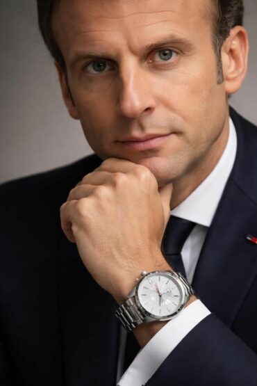 découvrez pourquoi la montre d'emmanuel macron se démarque des autres montres politiques, alliant élégance, innovation et symbole de pouvoir.