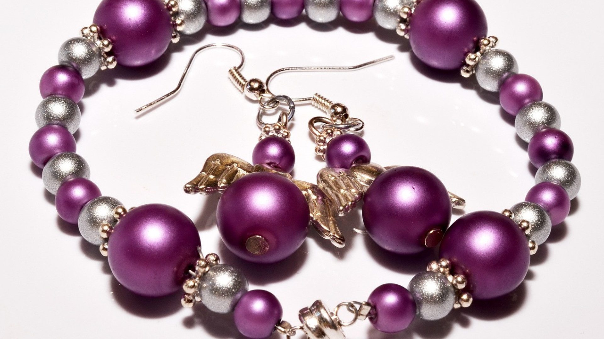 Bijoux artisanaux en pierres naturelles de lithothérapie : le must have des fashionistas !