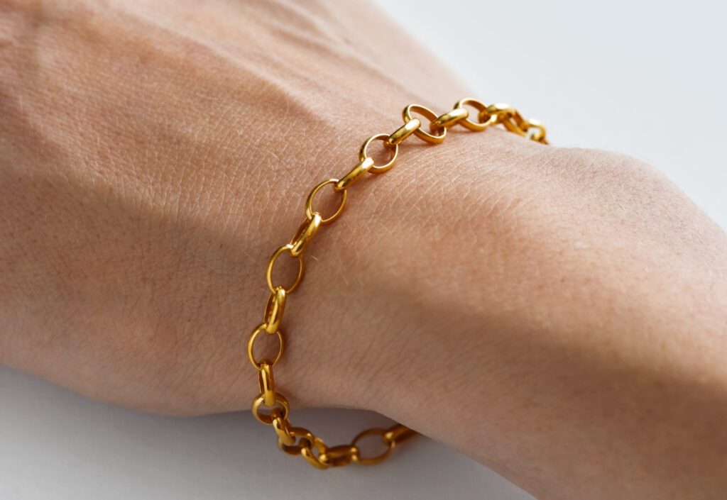 Bacelet éternel, ce bracelet soudé au et qui ne s