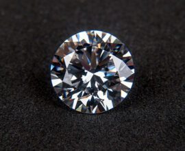 Comment apprendre les spécificités d'une pièce de joaillerie ?