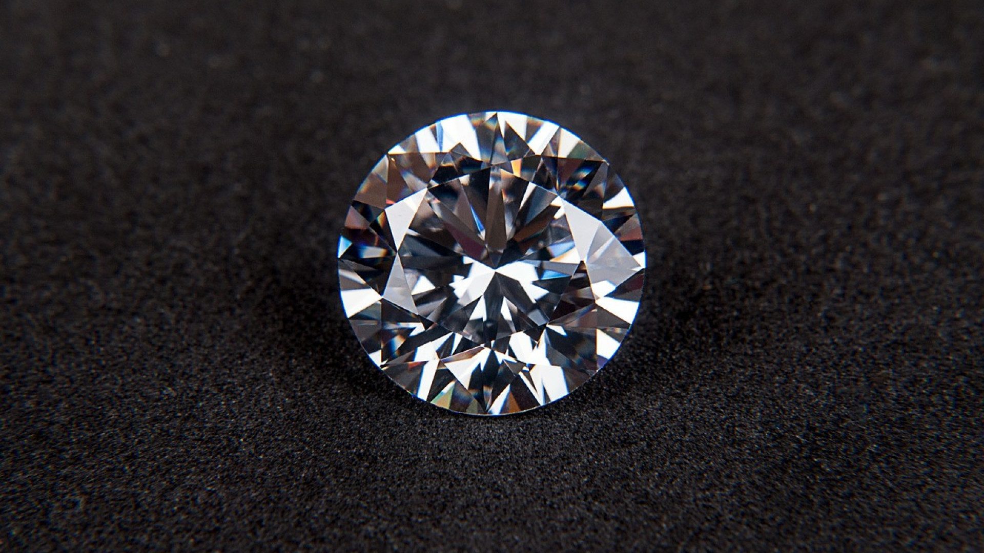 Comment apprendre les spécificités d'une pièce de joaillerie ?