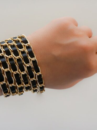 des bracelets en cuir